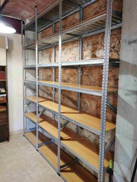 Mallorquina de estanterías Libros