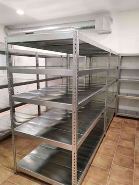 estantería almacén