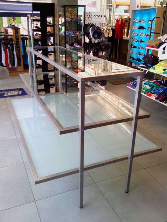 Mallorquina de estanterías Percheros de mesa