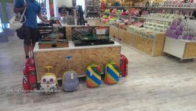 Mallorquina de estanterías bolsos