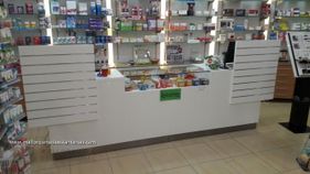 Mallorquina de estanterías farmacia