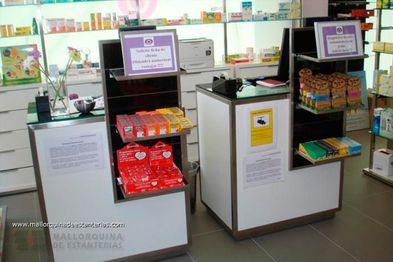 Mallorquina de estanterías caja de farmacia
