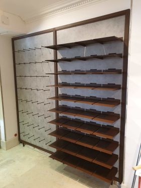 Mallorquina de estanterías mostrador