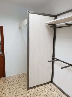 Mallorquina de estanterías puerta