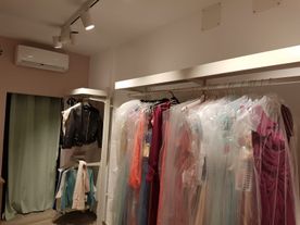 Mallorquina de estanterías ropa