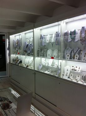 Mallorquina de estanterías mostradores de joyas